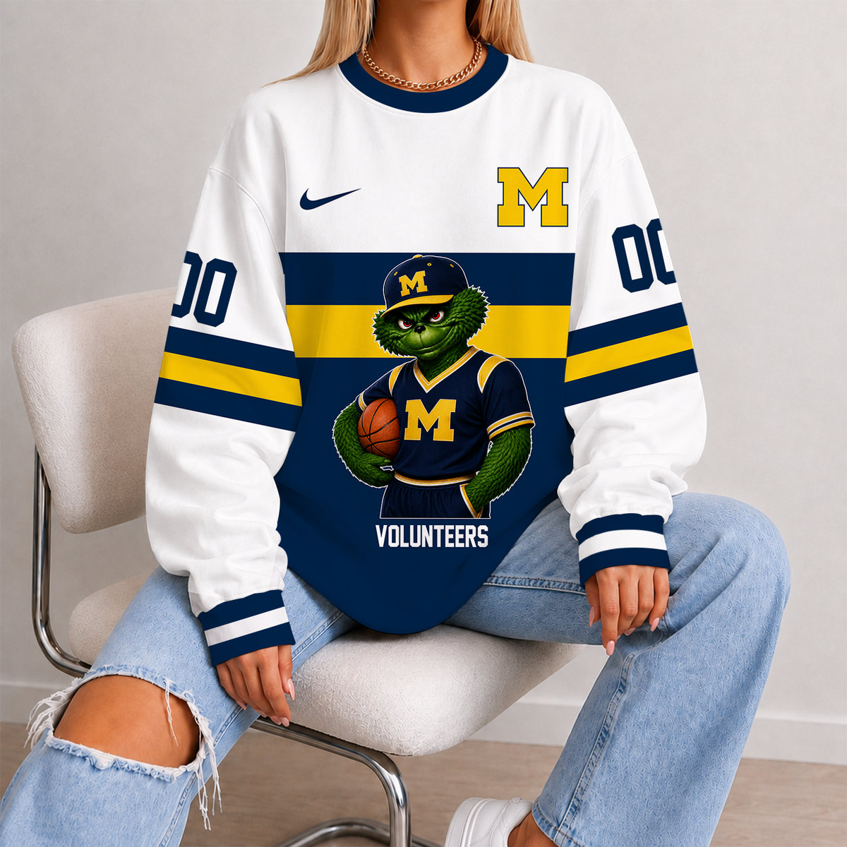 [FAN FAVORITE] NEW CUSTOMIZED NCAA MAM02 MIW MICHIGAN WOLVERINES STRAPPY UNISEX SWEATSHIRT