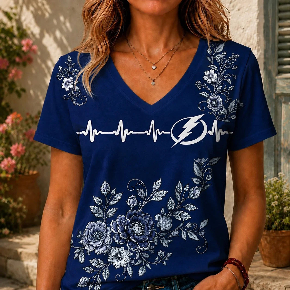 [SUPER SALE] NEW CUSTOMIZED NHL12 TPL TAMPA BAY LIGHTNING V-NECK FEMALE SHIRT